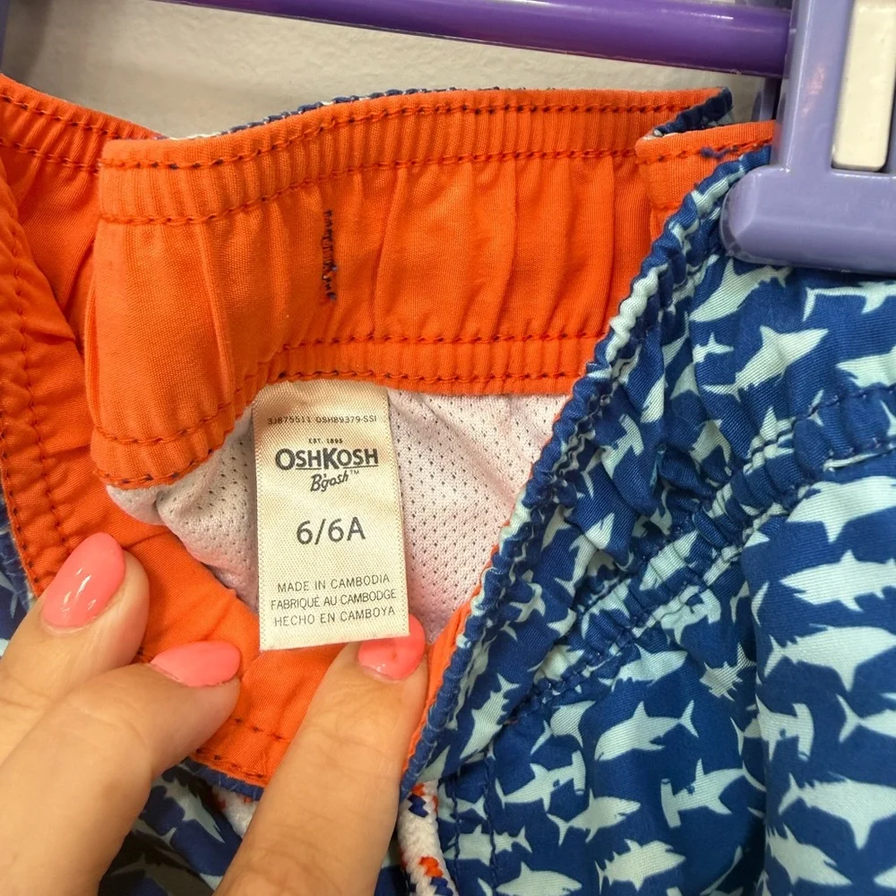 OshKosh B’gosh Boys Size 6/6A Blue Shark Print Swim Trunks Board Shorts